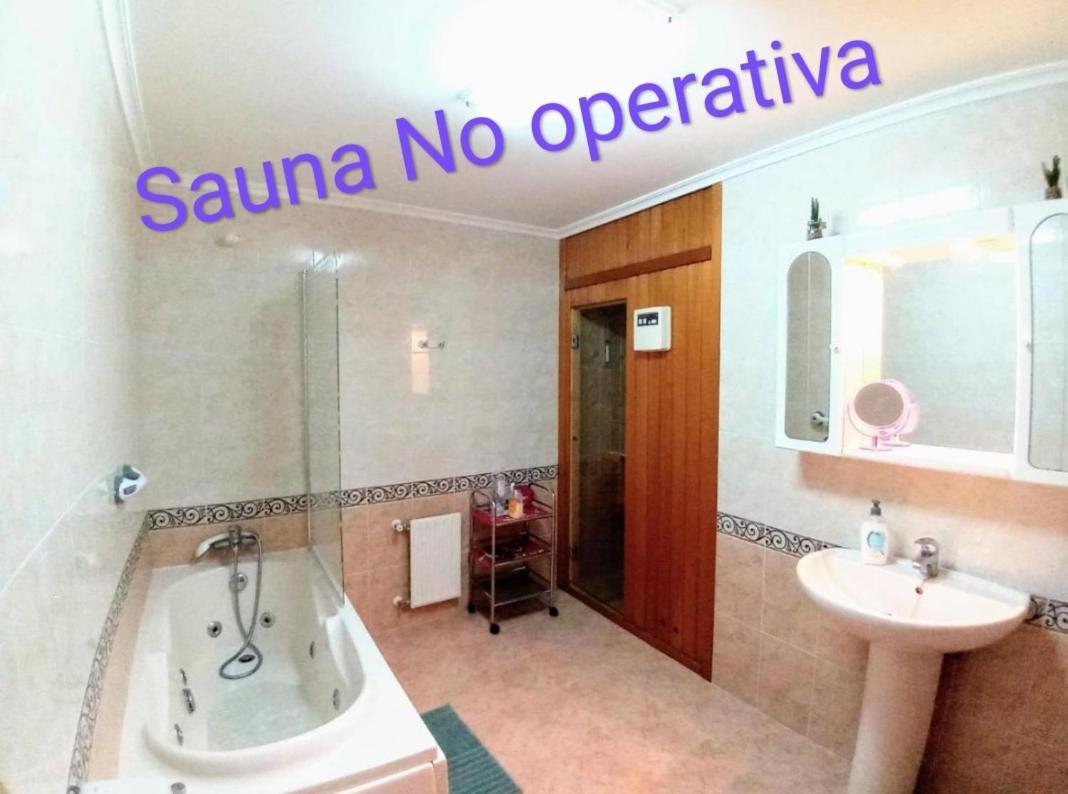 Laredo Ocean Port Apartment Bilik gambar